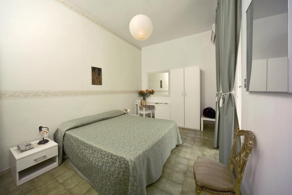 Villa Diana - Beach & Rooms Ischia Ngoại thất bức ảnh