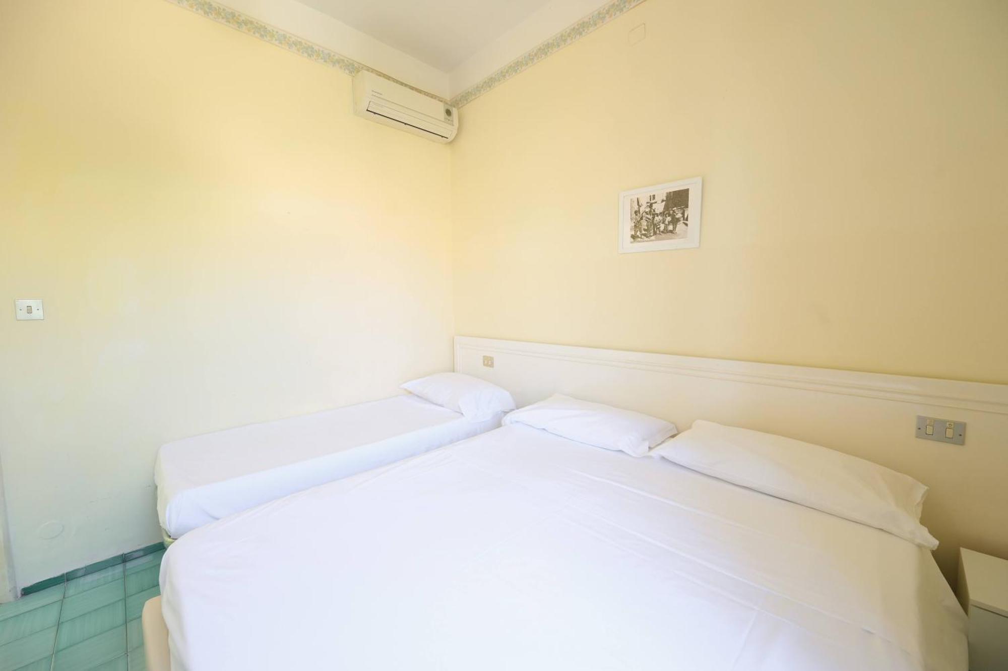 Villa Diana - Beach & Rooms Ischia Ngoại thất bức ảnh