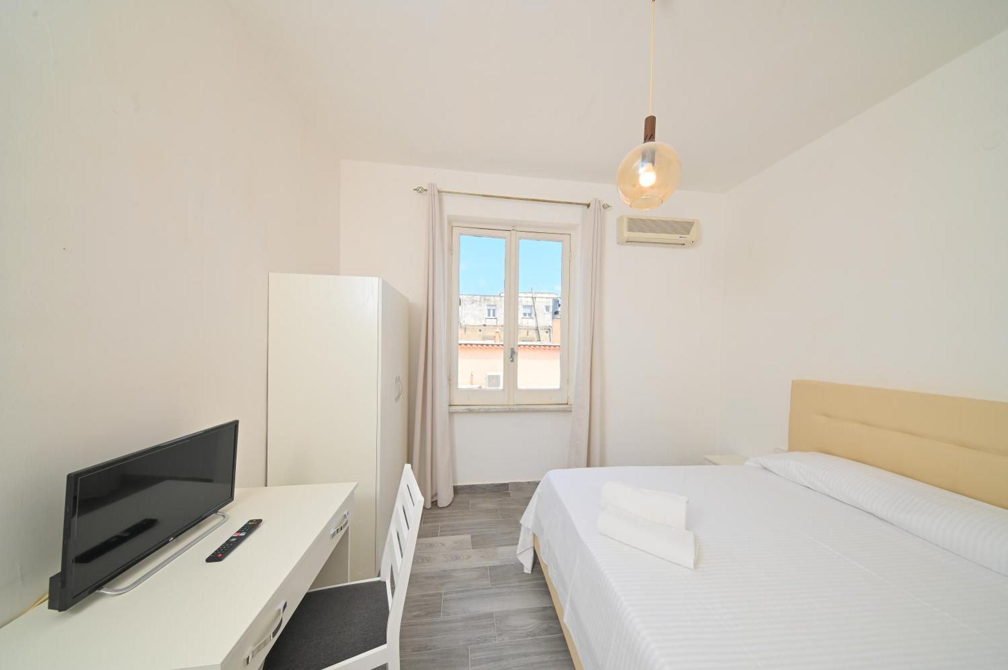 Villa Diana - Beach & Rooms Ischia Ngoại thất bức ảnh