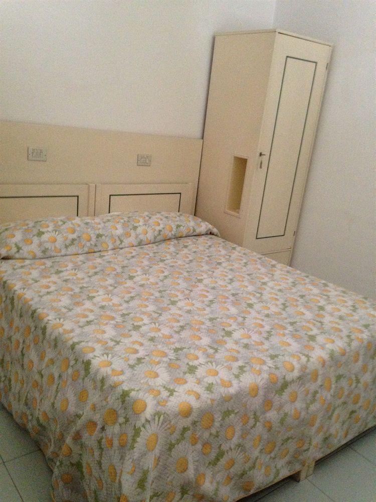 Villa Diana - Beach & Rooms Ischia Ngoại thất bức ảnh